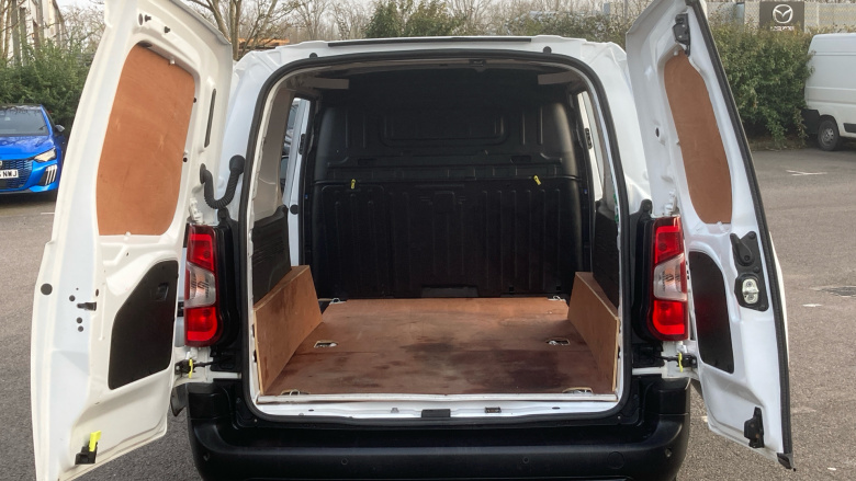 Peugeot Partner Long Diesel 950 1.5 BlueHDi 100 Professional Prem Van [6Speed]